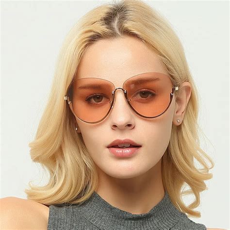 Sunglasses and Eyewear accessories for Women .